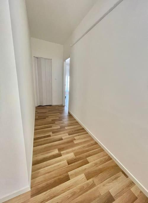 Leia Home W/Private Parking In Old Town Trieste Exteriör bild